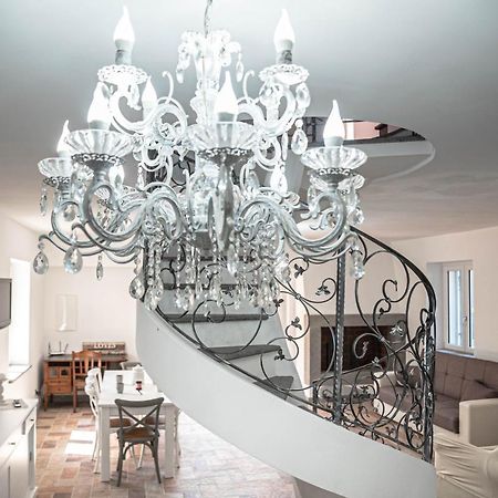 Luxury Villa Arianna Tarano Exterior photo