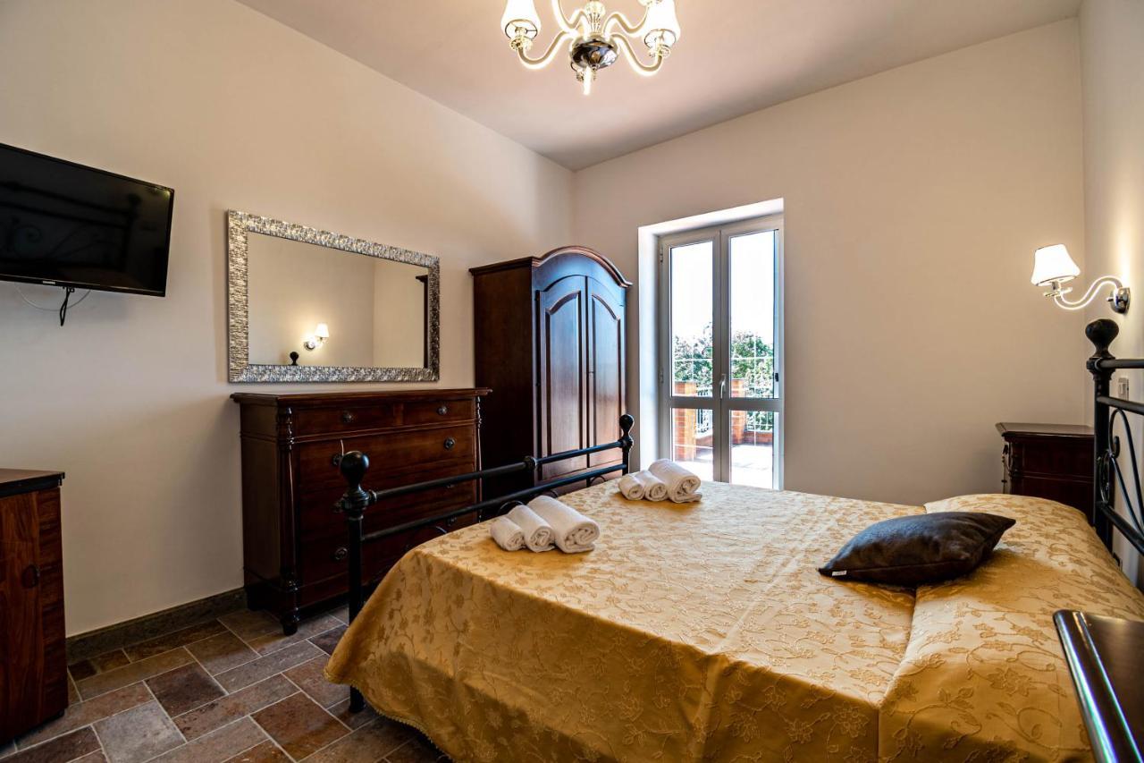 Luxury Villa Arianna Tarano Exterior photo