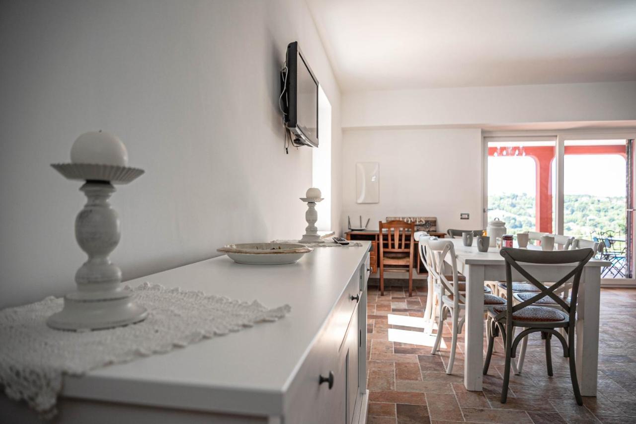 Luxury Villa Arianna Tarano Exterior photo