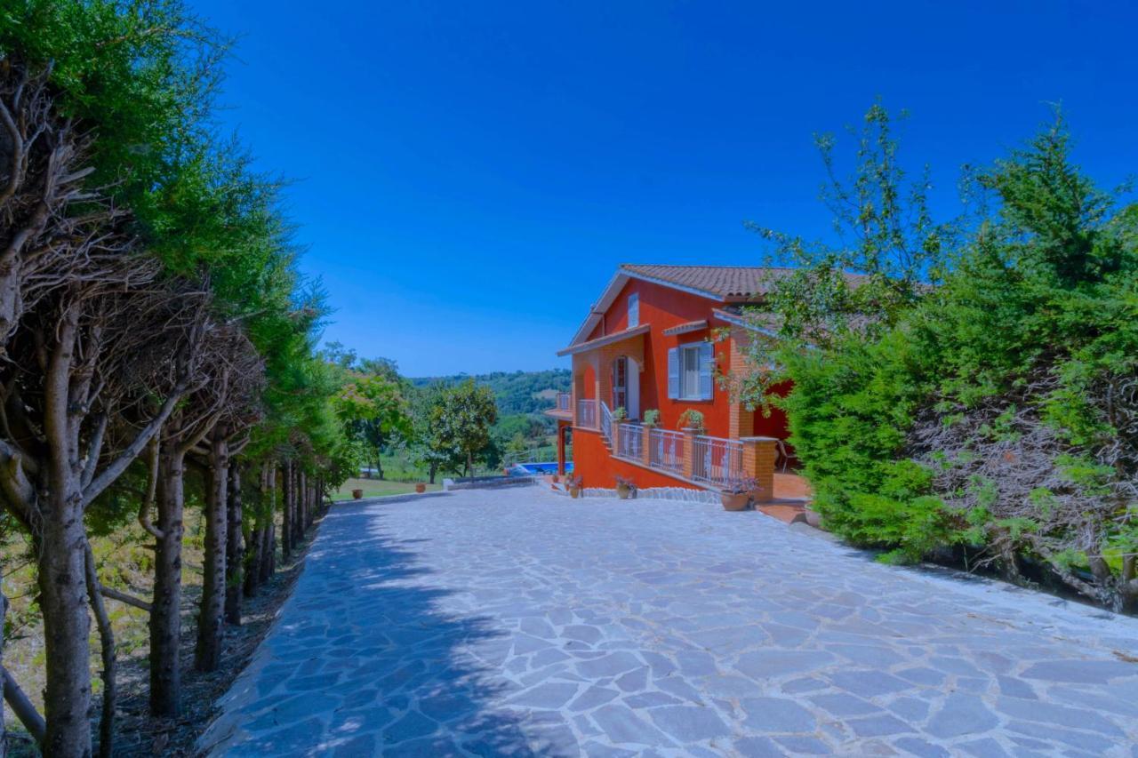 Luxury Villa Arianna Tarano Exterior photo